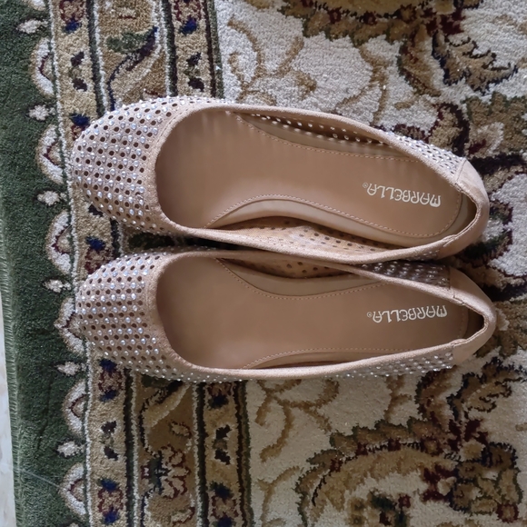 Shoes👟👞🥿🥿🥿🥿🥿📫 - Picture 1 of 4